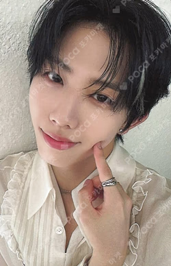 Electric Heart : Born to Glow DEAR MY MUSE YUN GYU photocard image