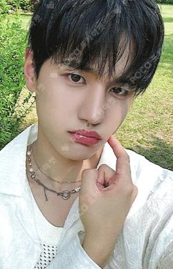 Electric Heart : Born to Glow DEAR MY MUSE JAE YUN photocard image