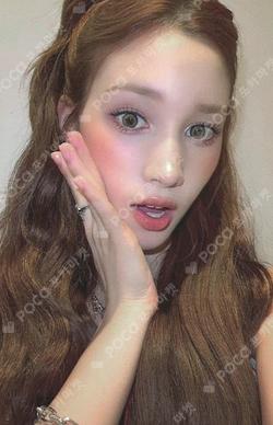 BUBBLE GUM DEAR MY MUSE HUENING BAHIYYIH photocard image