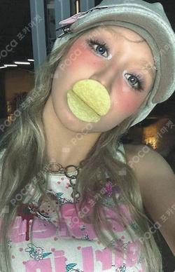 BUBBLE GUM 7-ELEVEN HIKARU photocard image