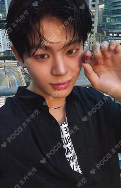 LOVE ANECDOTE(S) Cheeky Ver. MUNJUNGHYUN photocard image