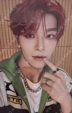 BOYS II PLANETArchive Exhibition ‘AFTER, JOURNEY’ HOLDER & PHOTOCARD SET XINLONG photocard image