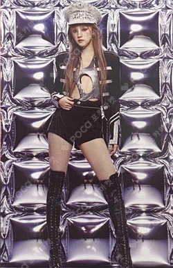 LINE FRIENDS (G)I-DLE SUPER LADY POP-UP Slide Keyring & Photo Card Set YUQI photocard image