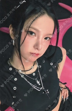 BUBBLE GUM DEAR MY MUSE YUJIN photocard image