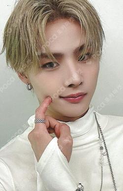 Electric Heart : Born to Glow DEAR MY MUSE MYUNG HO photocard image