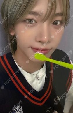 WHO WE ARE 1st music SHUAIBO photocard image