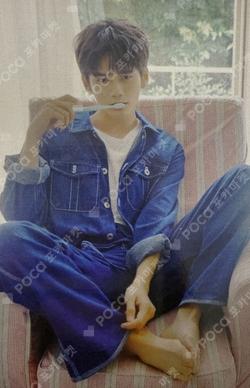 ONG SEONG WU PHOTO EXHIBITION [Oh! Happy Day] PHOTOCARD BINDER