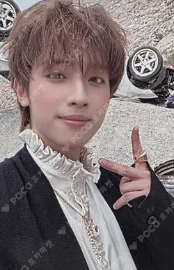 LXVE to DEATH The End ver. Gaon photocard image