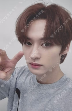 Stray Kids LEE KNOW photocard image