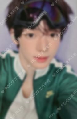 play hard HMV HANJIN photocard image