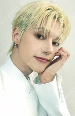 ATEEZ WOOYOUNG photocard image