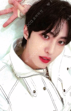 Youth Chapter 2 : YOUTH DEFICIENCY EVERLINE AYDEN photocard image