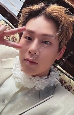 THE X APPLEMUSIC JOOHONEY photocard image