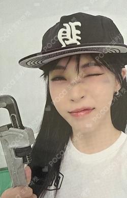 Moon Byul 2ND OFFICIAL FANCLUB [SHOOTING STAR] 'BYUL AIRLINE - FLIGHT 1222' FAN KIT Moon Byul photocard image