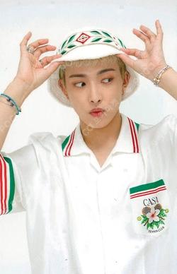 ATEEZ SUMMER VACATION CAMP -Dreamers- REWARD HONGJOONG photocard image