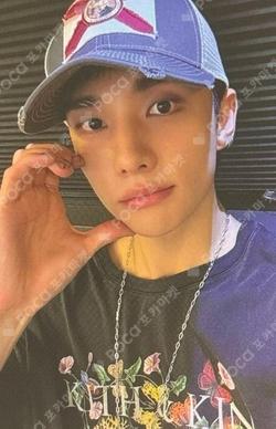Stray Kids HYUNJIN photocard image