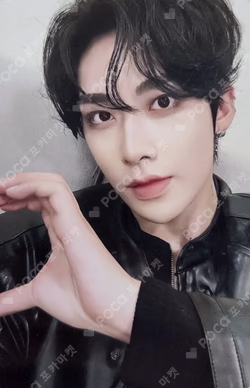 ICONIK Limited Production Solo Edition RICKY photocard image