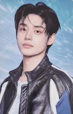 2025 ZEROBASEONE WORLD TOUR [HERE&NOW] IN SEOUL RANDOM TRADING PHOTOCARD KIM JIWOONG photocard image