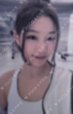 FEARLESS SOUNDWAVE LUCKY DRAW KAZUHA photocard image