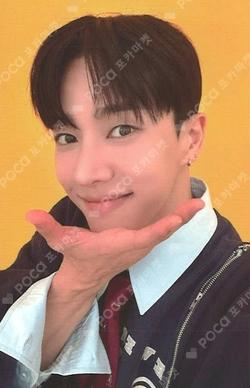 15TH ANNIVERSARY POP-UP STORE HI, LIGHT PHOTO CARD HOLDER KEY RING LEE GI KWANG photocard image