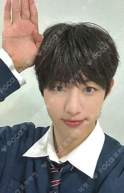 I did it. SOUND WAVE JANGYONGHOON photocard image