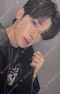 BOYS II PLANETArchive Exhibition ‘AFTER, JOURNEY’ HOLDER &  PHOTOCARD SET SANGHYEON photocard image