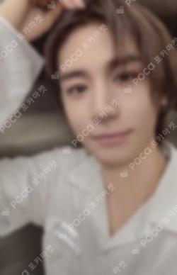 The Action Zip-Up Hoodie LEEHAN photocard image