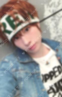 play hard POP-UP ALBUM PURCHASE REWARD