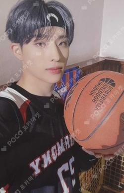 P1AY HERE! KEEHO photocard image