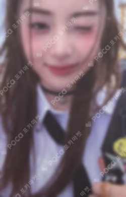 ANTIFRAGILE Weverse Albums Ver. HUH YUNJIN photocard image