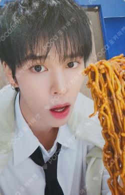Dare to Crave WITHMUU SERIM photocard image