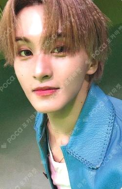 DREAM FINDER : Chase The Light ROBE SET MARK photocard image