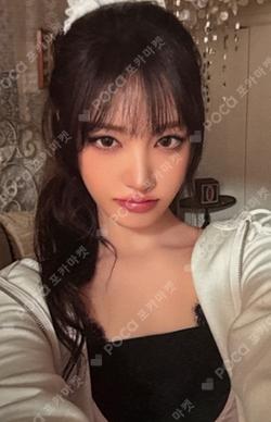 IVE WORLD TOUR [SHOW WHAT I AM] CHAIN STRAP LIZ photocard image