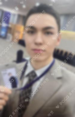 2025 SVT 9TH FAN MEETING SEVENTEEN in CARAT LAND MEMORY BOOK+ VERNON photocard image