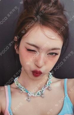 Banila Co CHIQUITA photocard image