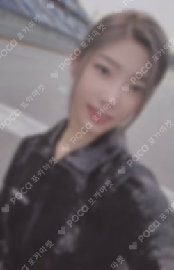 FEARLESS BLACK PETROL Ver. KAZUHA photocard image