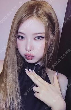 DANCING ALONE MYMUSICTASTE HAUM photocard image