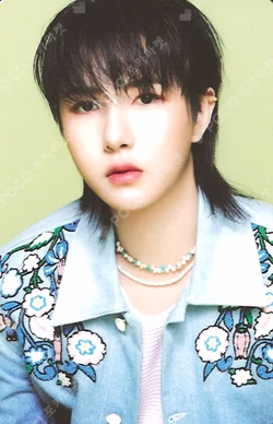 DREAM FINDER : Chase The Light NECKLACE SET RENJUN photocard image