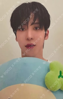 Press, Start! Enter the MIGHTEEZ POP-UP BIG FACE CUSHION YUNHO photocard image