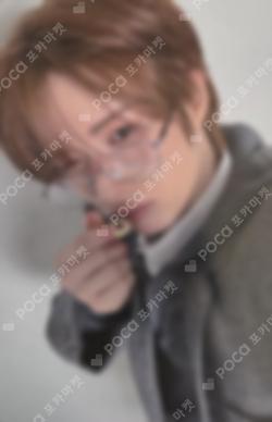 play hard TOWER RECORDS LUCKY DRAW KYUNGMIN photocard image