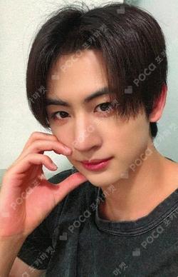 YOUNI-T MAKESTAR HYUNGSEOK photocard image