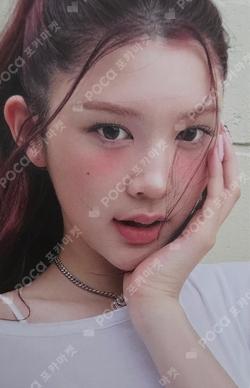 FOCUS Heart Locket Ver. A-Na photocard image