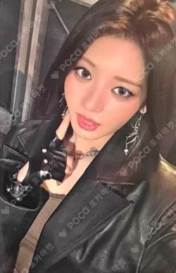 WE GO UP JINGDONG RORA photocard image