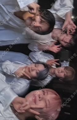 Wonderland Haven Ver. Unit photocard image