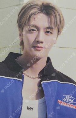 LOVE RACE Regular YOUNGBIN photocard image