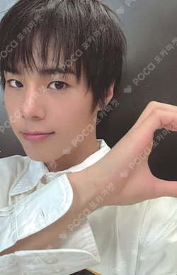 Trophy POCAALBUM ver. Hwang Seong Bin photocard image