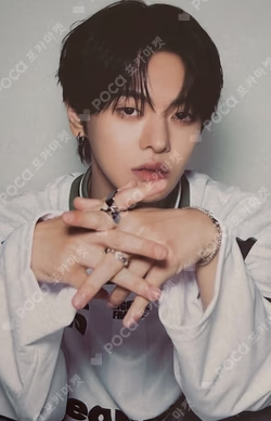 BOYS II PLANETArchive Exhibition ‘AFTER, JOURNEY’ HOLDER &  PHOTOCARD SET LEO photocard image