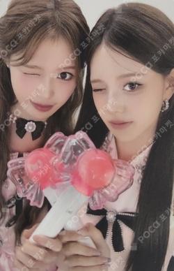 izna OFFICIAL LIGHT STICK + LIGHT BAND SET Unit photocard image