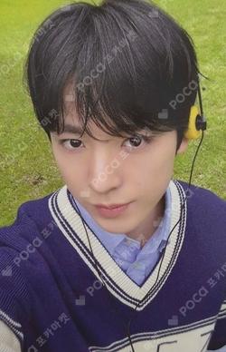 DICON VOLUME N°29 NCT WISH A TYPE WEVERSE YUSHI photocard image