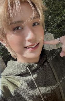 The Passage PHOTOBOOK Ver. TWIG Ver. Daisuke photocard image